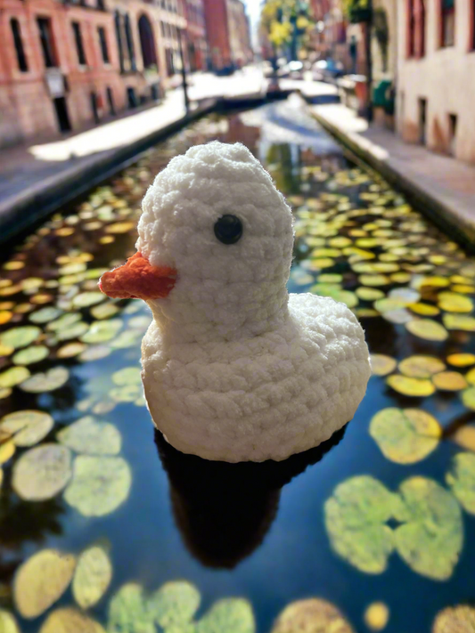 Crochet mini duck